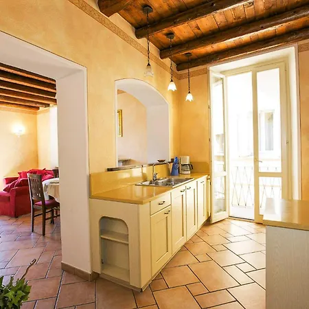 Lungolago Apartman *